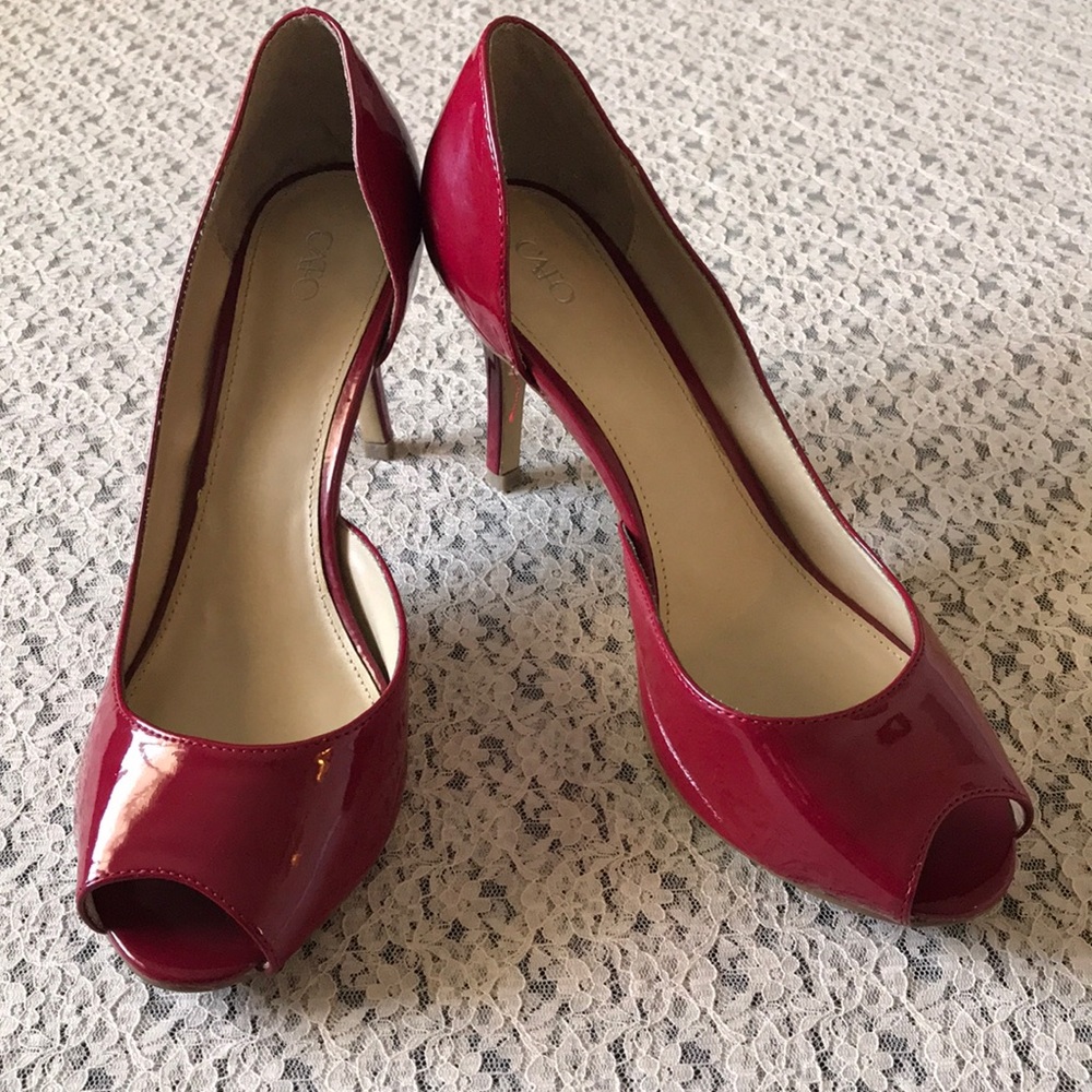 ❗️SOLD❗️Red Patent Leather High Heels